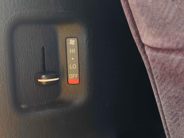 0310434A30260821W00109.jpg