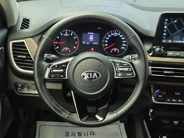 6071501598R9.jpg