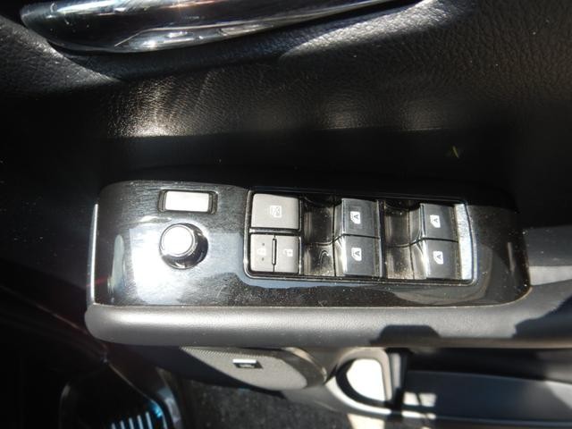 0500113A30260710W00116.jpg