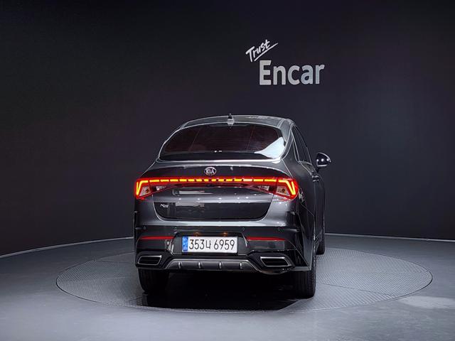 d5dc74b40c182cf7b90c79302bbe837c.jpeg