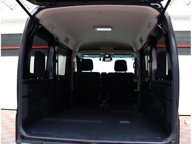 0560809A30260822W00118.jpg