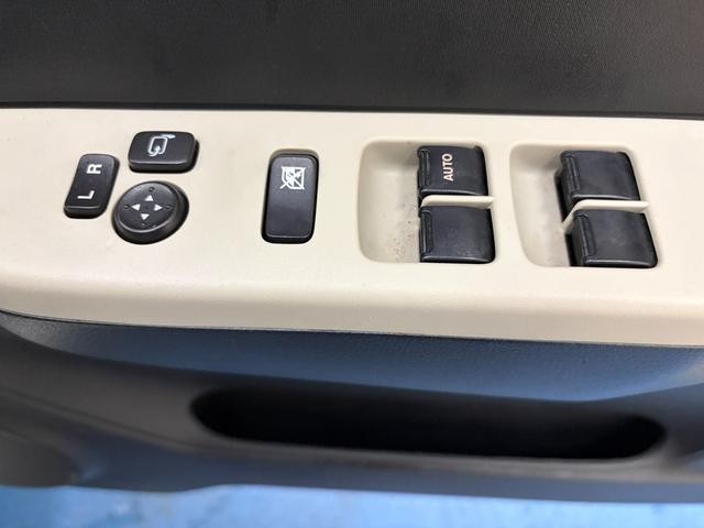 0302498A30260728W01215.jpg