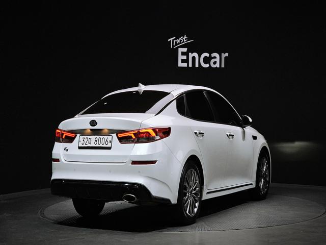 e900d9e1514d47f5b82fab45e07c6672.jpeg