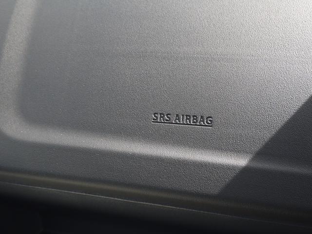 0700285A30260412W00218.jpg
