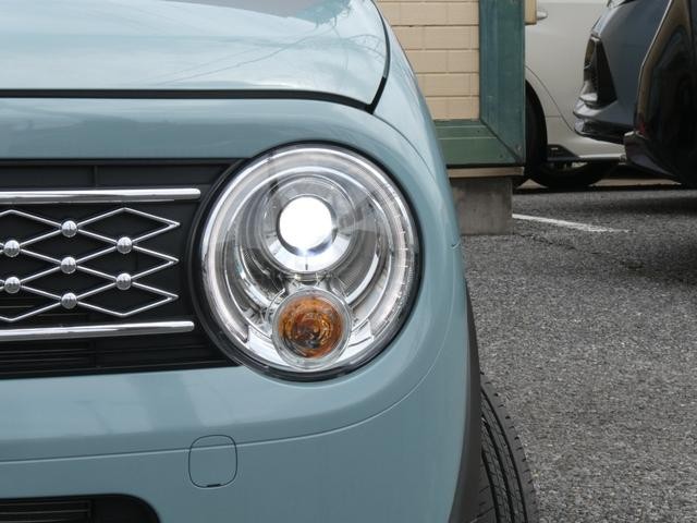 0560989A30260822W00115.jpg
