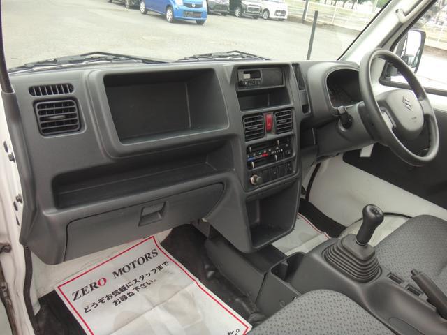 0509025A30260520W00204.jpg