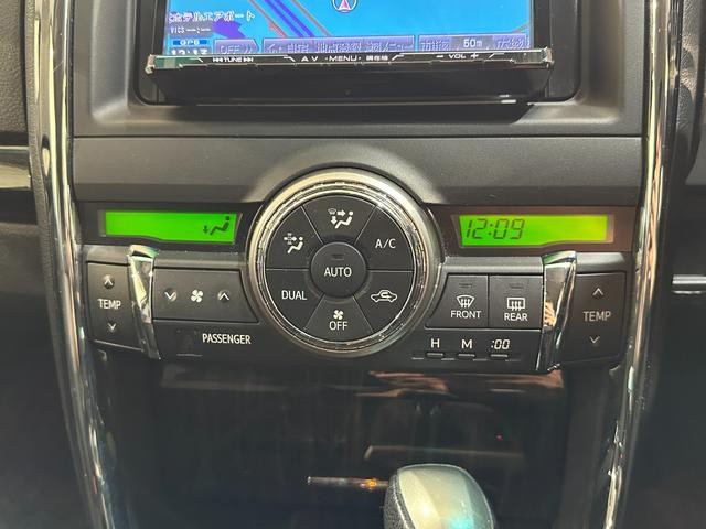 0509824A30260930W00809.jpg
