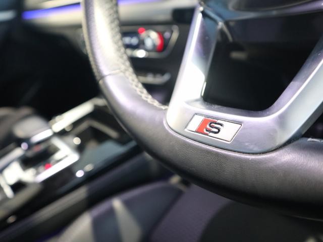 9700290A30261002W00215.jpg