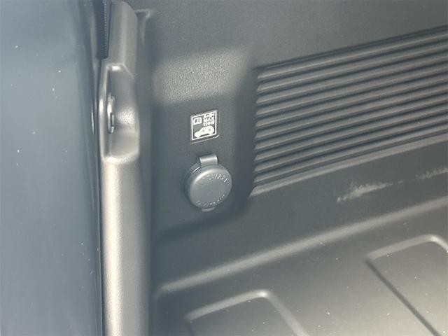 0302564A30260731W00614.jpg