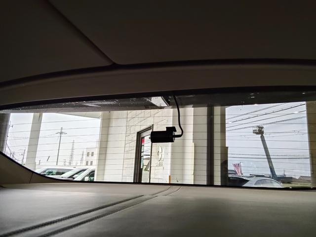 0700840A30260927W00218.jpg