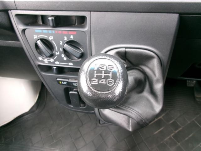 0803064A30260817W00214.jpg