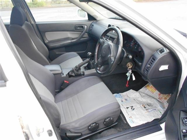 27210363_carP_l_6.jpg
