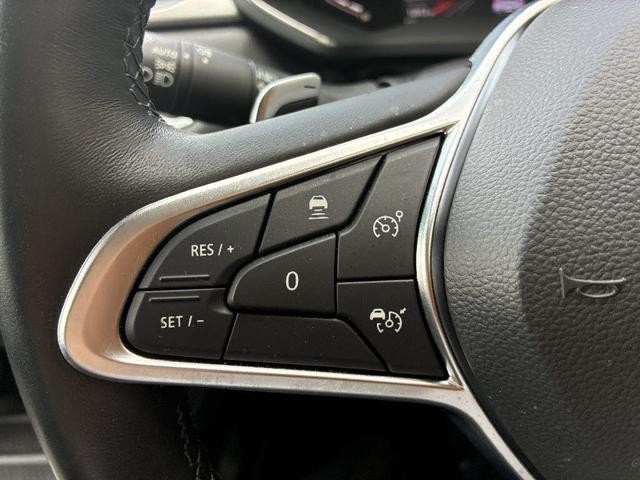 0502582A30260801W00117.jpg