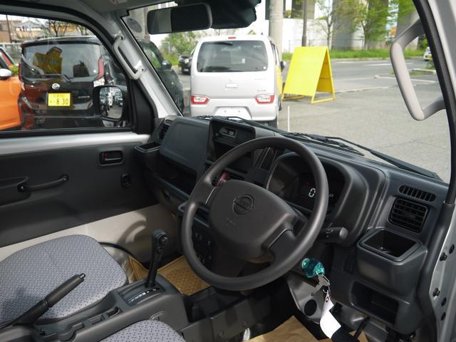 0700285A30260412W00306.jpg