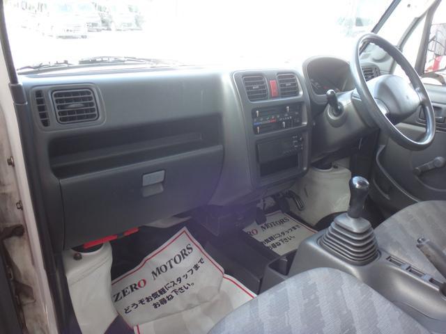 0509025A30260527W00204.jpg