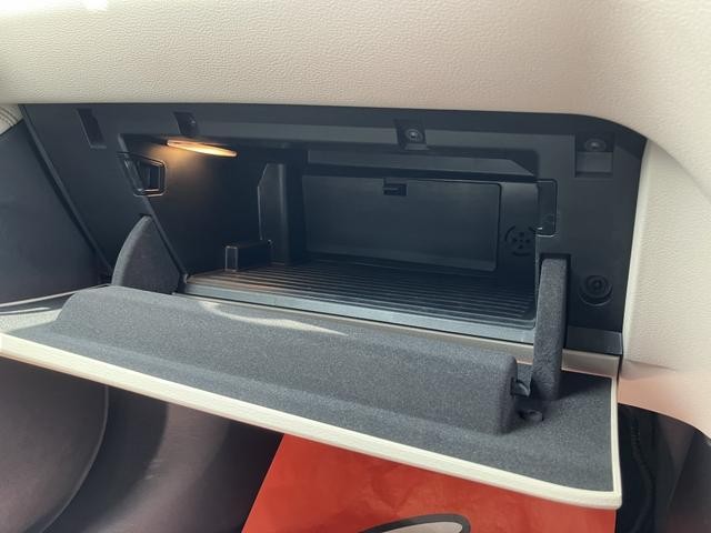 1200642A30260803W00111.jpg