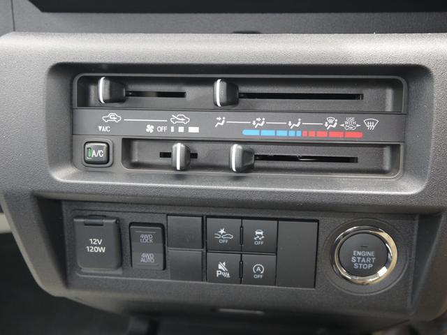 0700285A30260514W00313.jpg