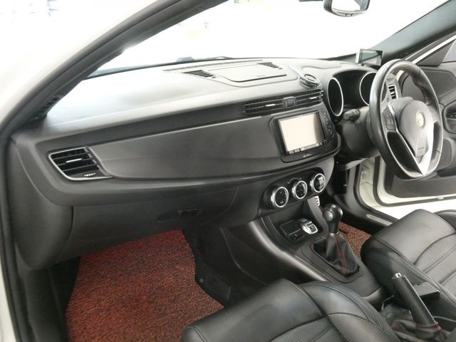 30cab0982fc60b16aac93ee5b213ef8a.jpg