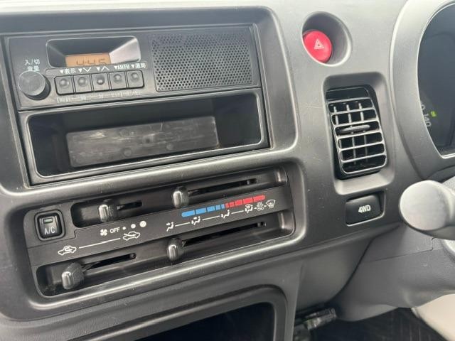 0900884A30260605W00117.jpg