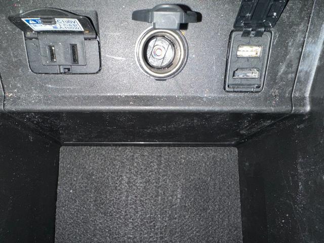 24644465_carP_l_17.jpg