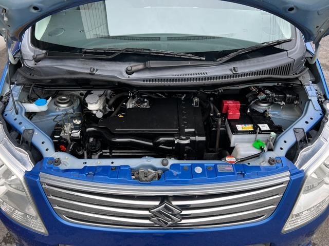 0403977A30260901W00217.jpg