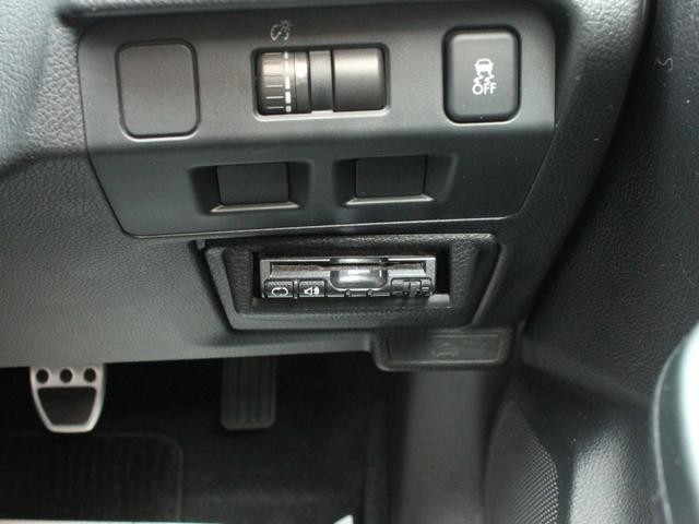 0520029A30260920W00613.jpg