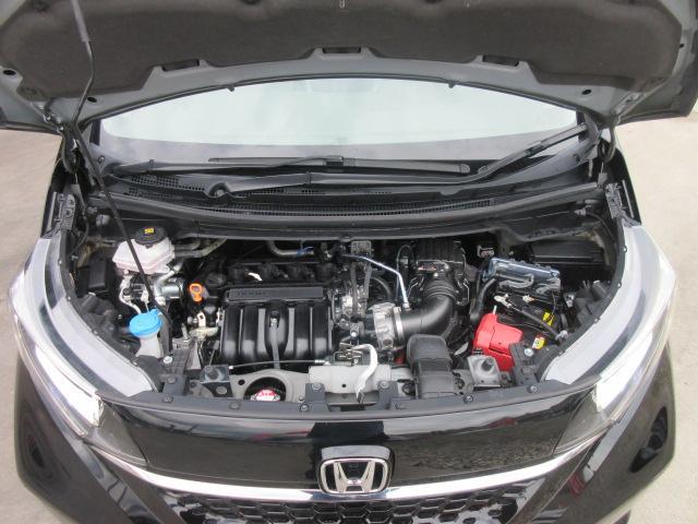 0561088A30260620W00115.jpg