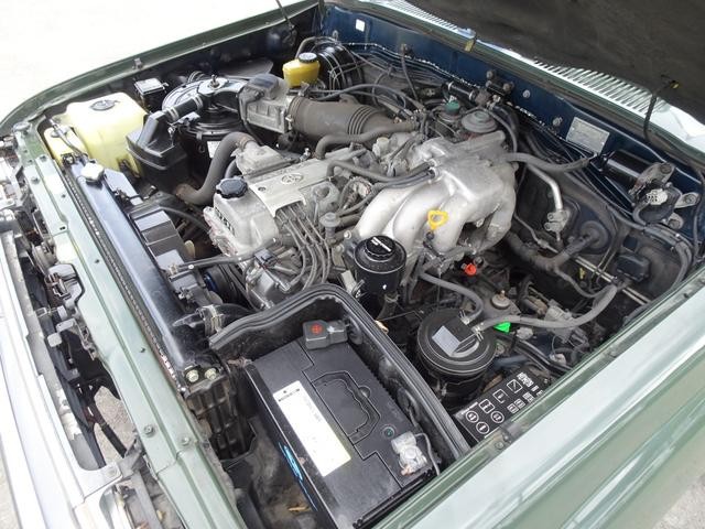 0730175A30261009W00118.jpg