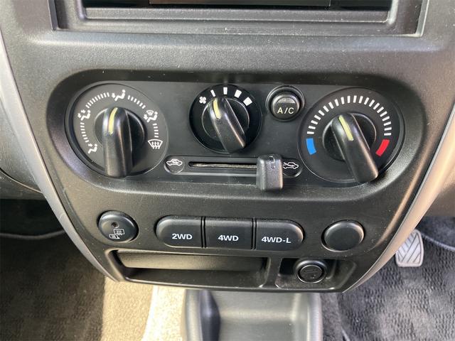 0904200A30260422W00214.jpg