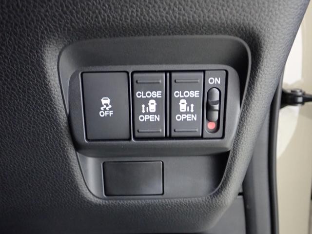 0509002A30260826W00419.jpg