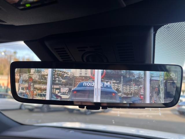 0904306A30260411W00212.jpg