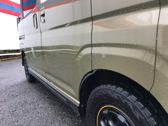 0502422A30260906W00215.jpg