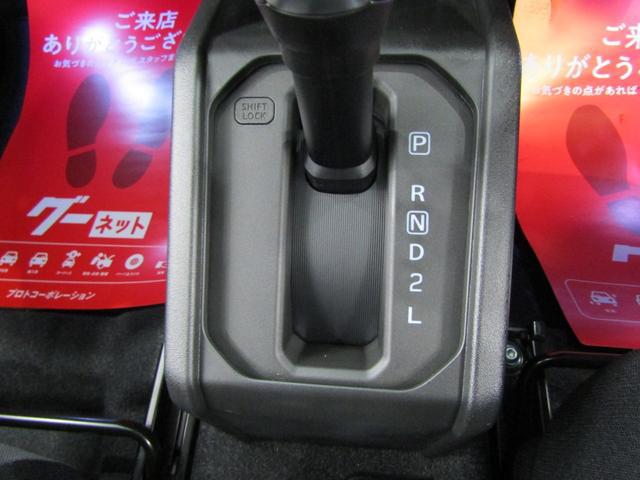 0701563A30260523W00215.jpg