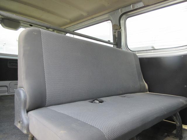 0541410A30260612W00115.jpg
