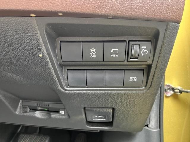0404113A30260905W00219.jpg