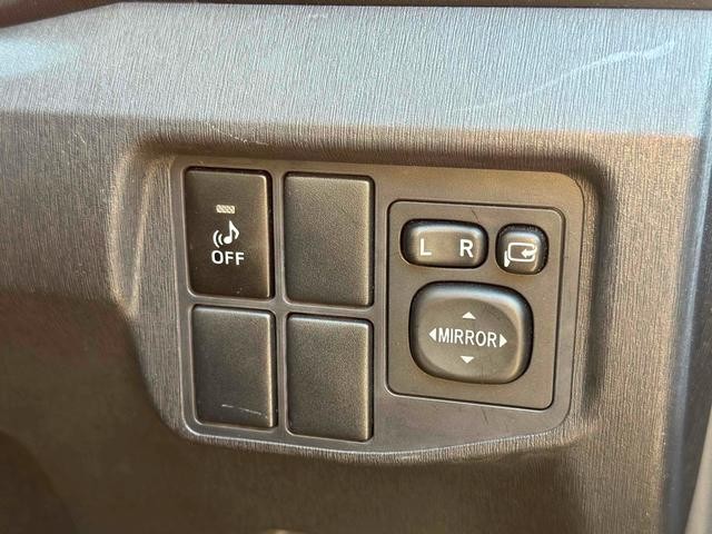 0520440A30251130W00105.jpg