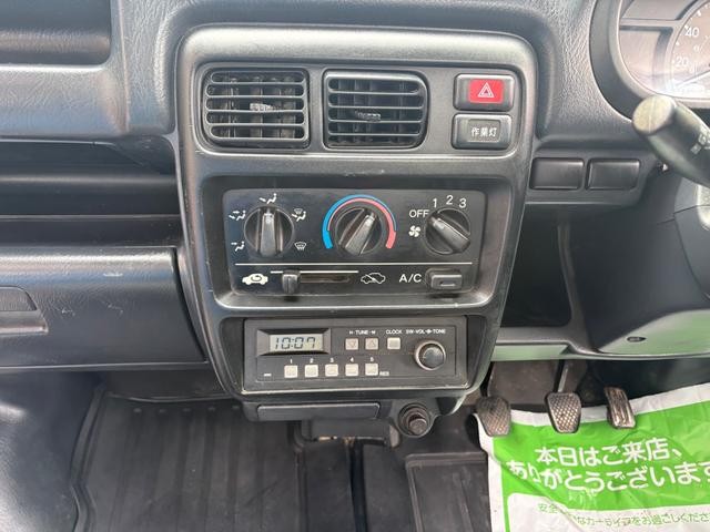 0900049A30260313W00106.jpg
