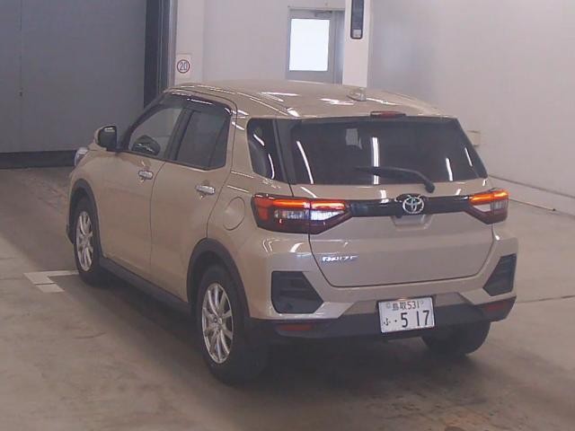 26099787_carP_l_3.jpg