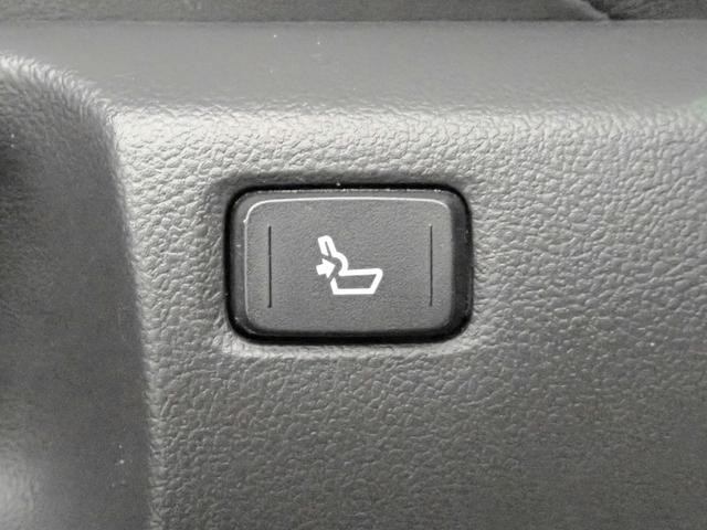 0201999A30260917W00212.jpg