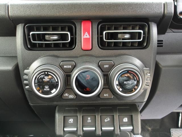 0706597A30250925W00216.jpg