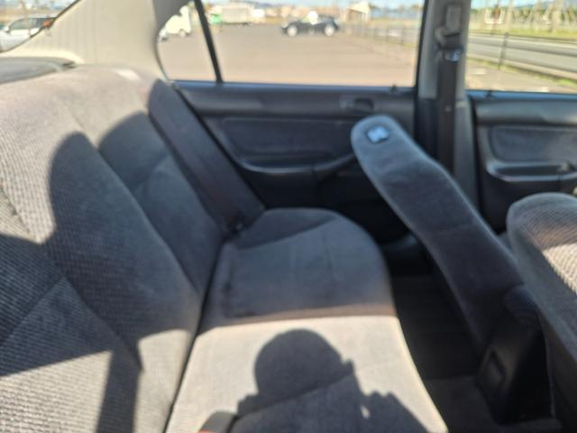 1120002A30260303W00119.jpg