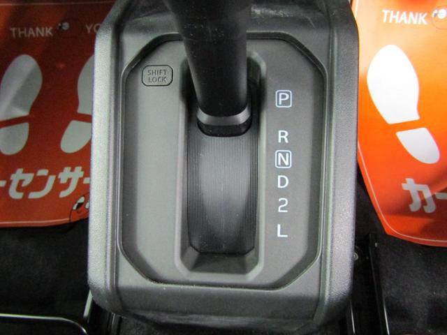 0701563A30260612W00215.jpg