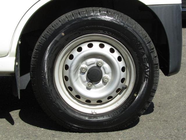 0903304A30250921W00319.jpg