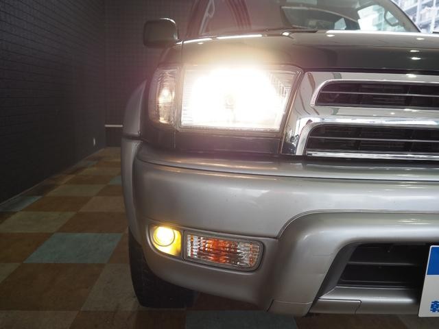 0707753A30261002W00113.jpg