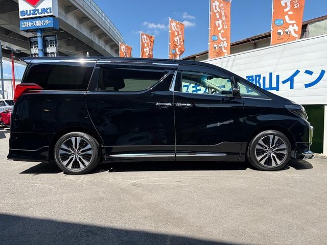 0706954A30260823W00119.jpg