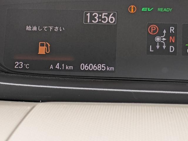 0503486A30260907W00217.jpg