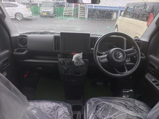 0500054A30261023W00105.jpg