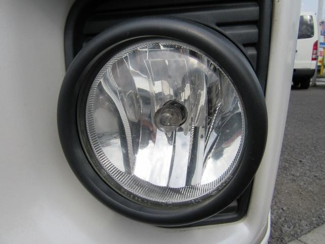 0505254A30261004W00214.jpg