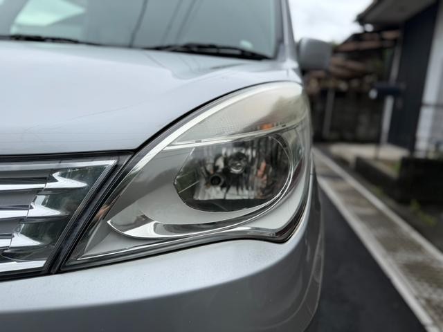 0704305A30260909W00218.jpg