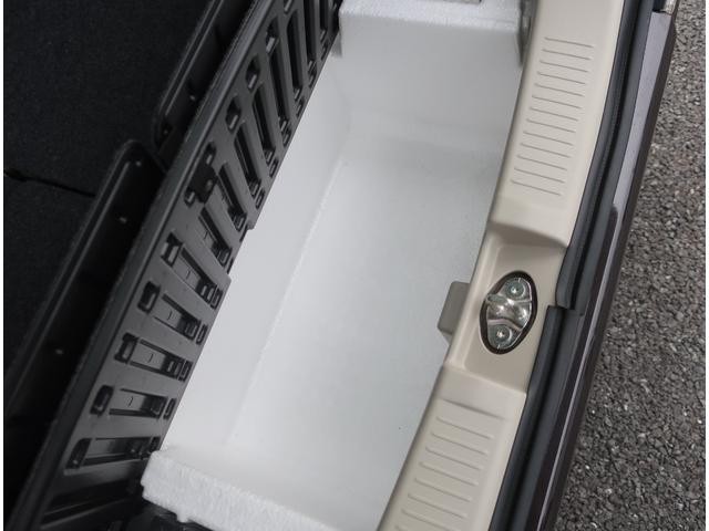 0504206A30260901W00316.jpg